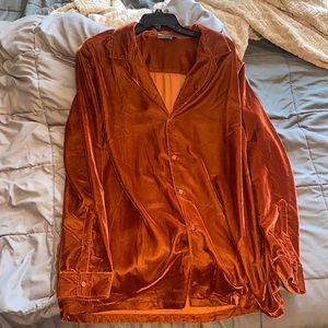 ASOS Design regular fit velvet shirt